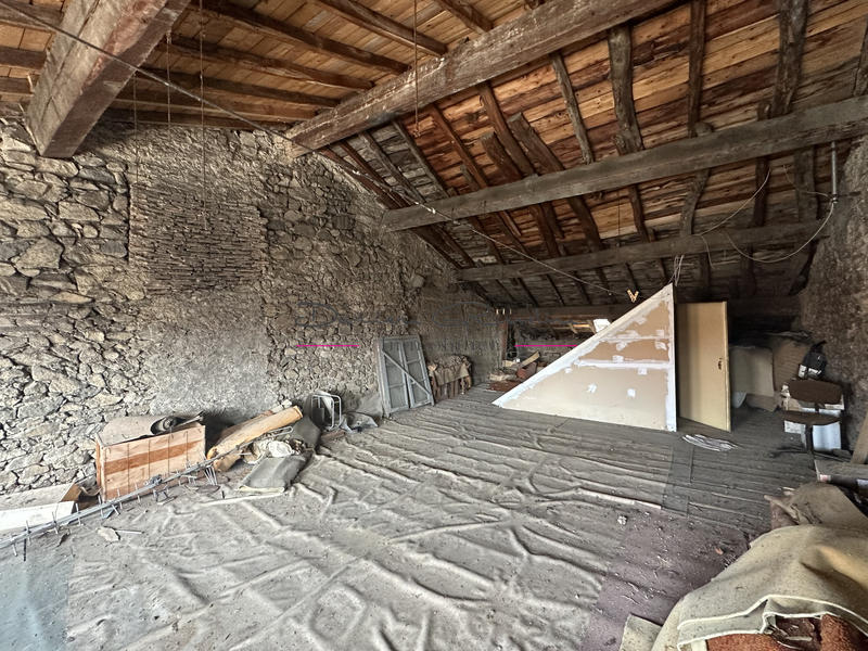 Maison - 102 m² - 5 pièces