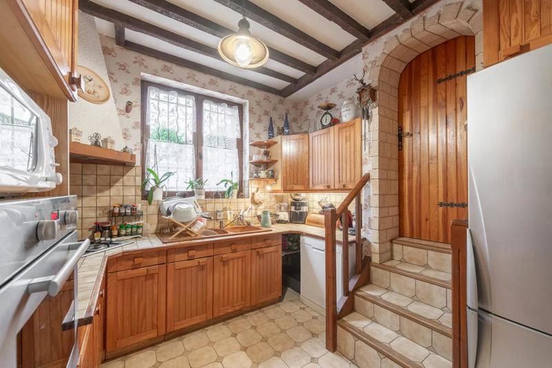 Maison - 102 m² - 6 pièces