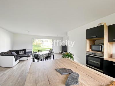 Maison - 97 m² - 4 pièces