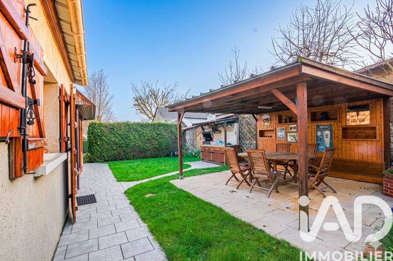 Maison de village - 181 m² - 8 pièces