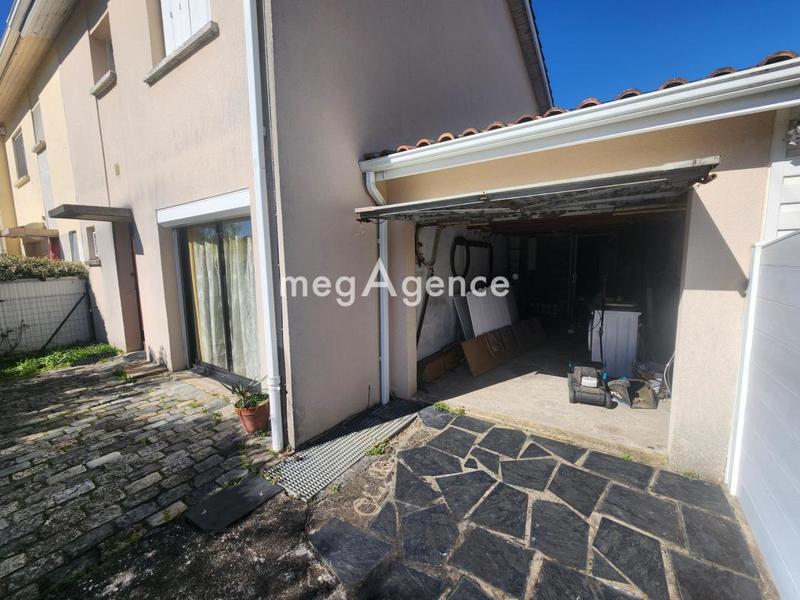 Maison - 80 m² - 4 pièces