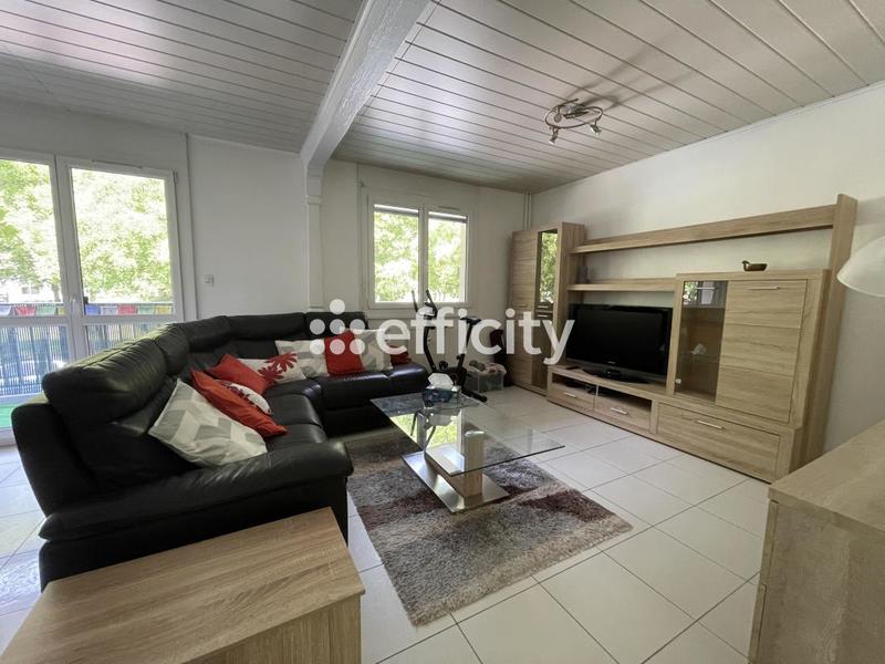 Appartement - 101 m² - 5 pièces