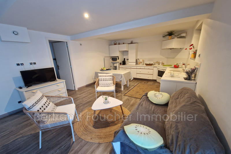 Propriété - 220 m² - 7 pièces