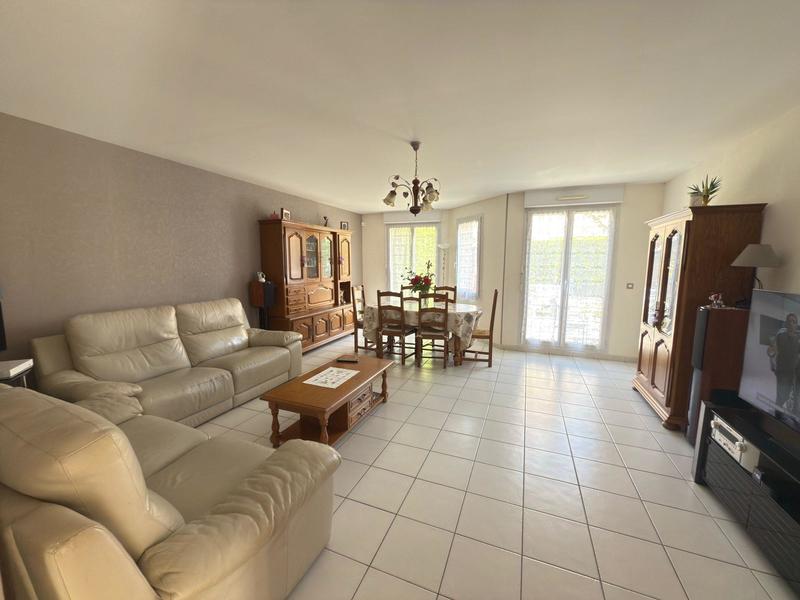 Maison - 101 m² - 5 pièces