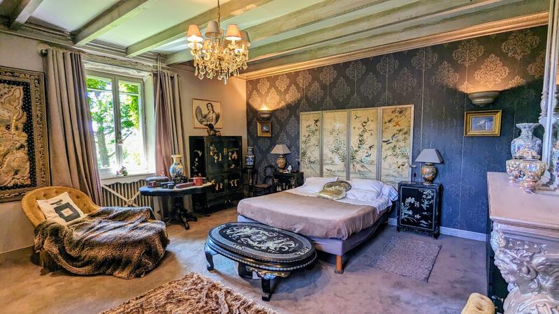 Maison - 222 m² - 6 pièces