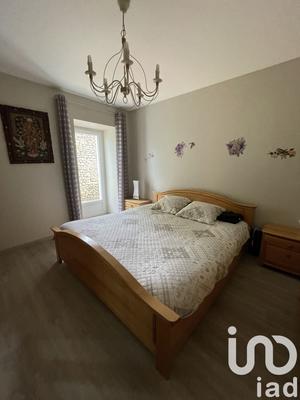 Maison - 185 m² - 5 pièces