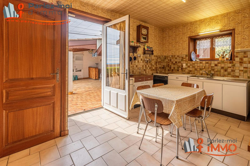 Maison - 185 m² - 8 pièces