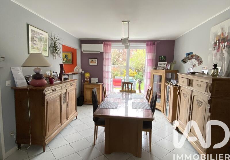 Maison - 96 m² - 5 pièces