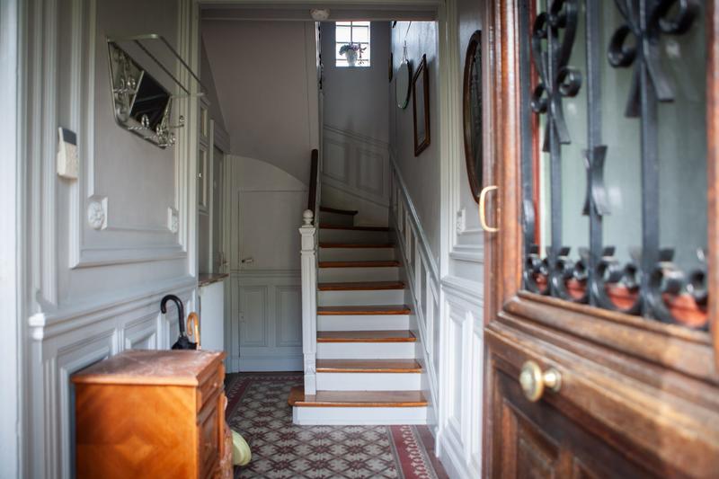 Maison - 180 m² - 9 pièces