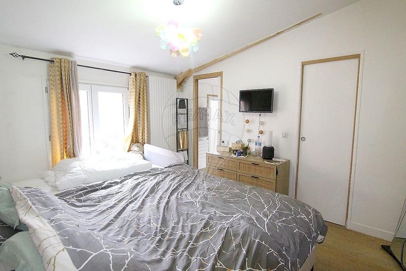 Maison - 96 m² - 4 pièces