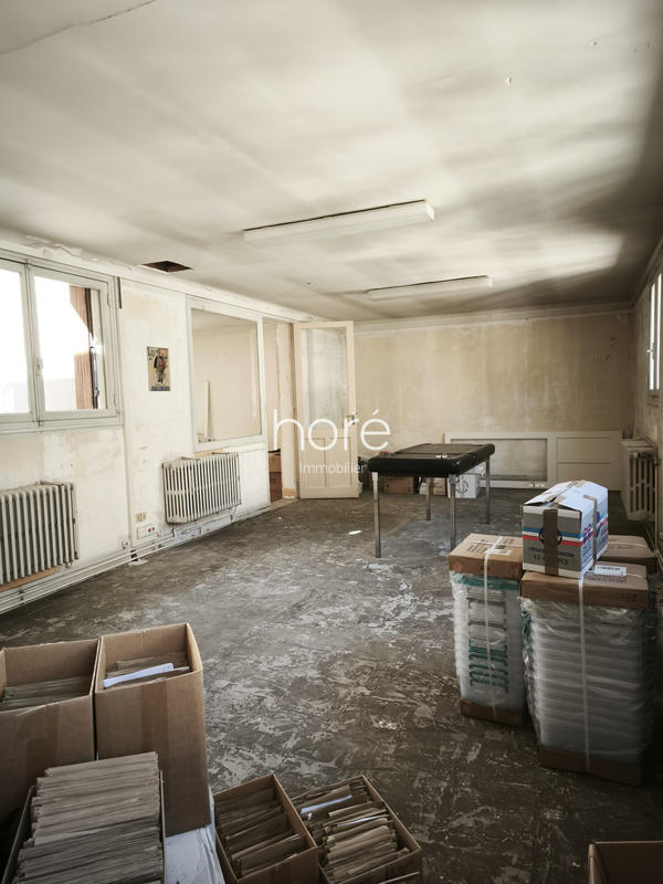 Bureau - 138 m² - 5 pièces