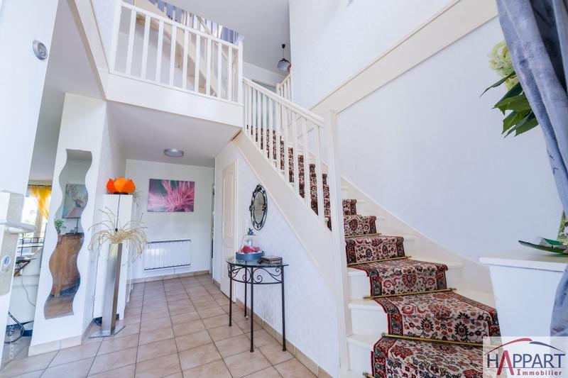 Maison - 200 m² - 10 pièces