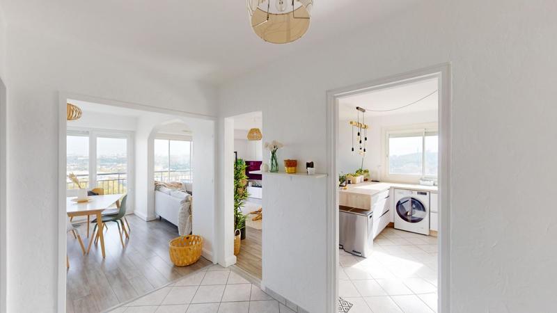 Appartement - 80 m² - 4 pièces