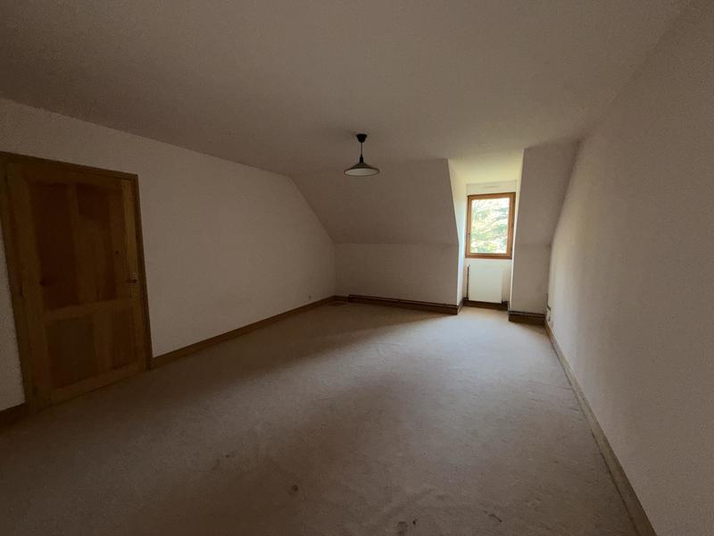 Maison - 261 m² - 7 pièces