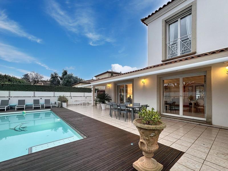 Villa - 160 m² - 6 pièces