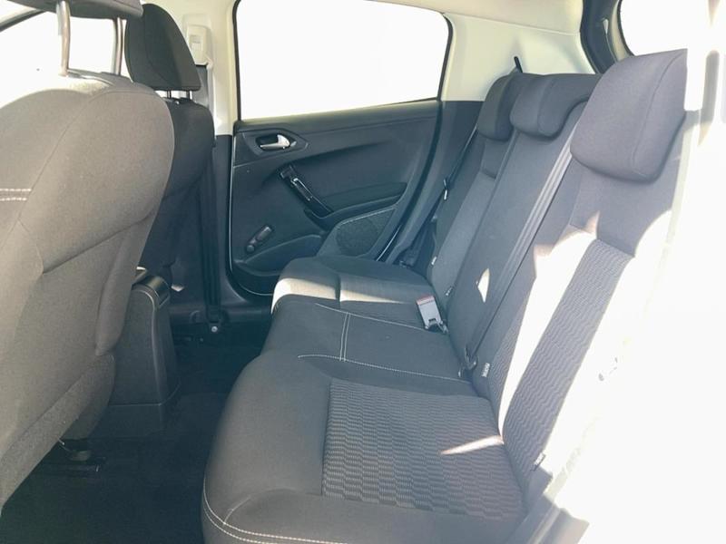 Peugeot 208 Business bluehdi 100ch ss bvm6 active