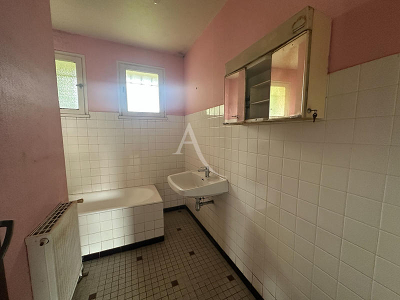 Maison - 80 m² - 4 pièces