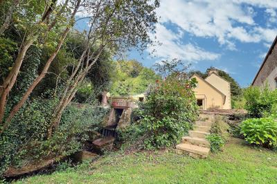 Maison - 210 m² - 8 pièces