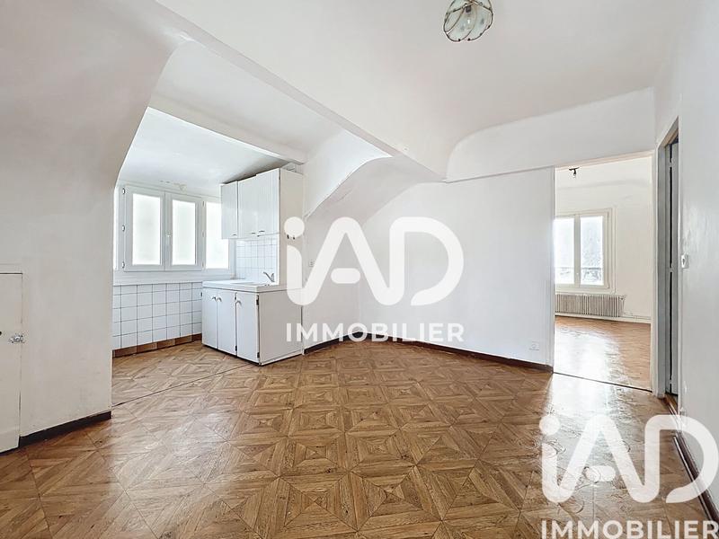 Maison - 97 m² - 5 pièces