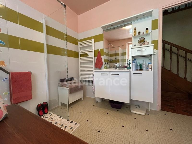 Maison - 170 m² - 6 pièces