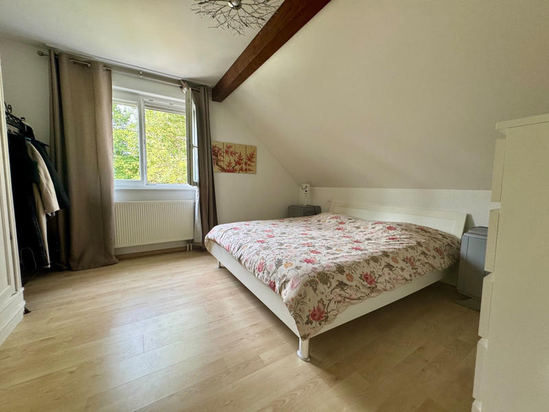 Maison - 238 m² - 7 pièces