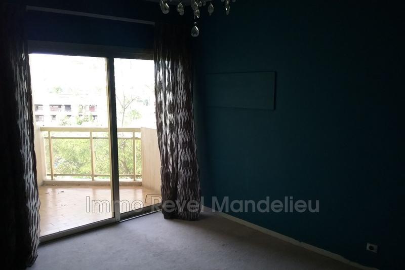 Appartement - 89 m² - 3 pièces