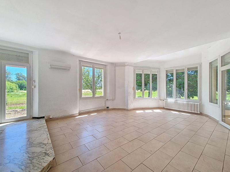 Bastide - 335 m² - 20 pièces