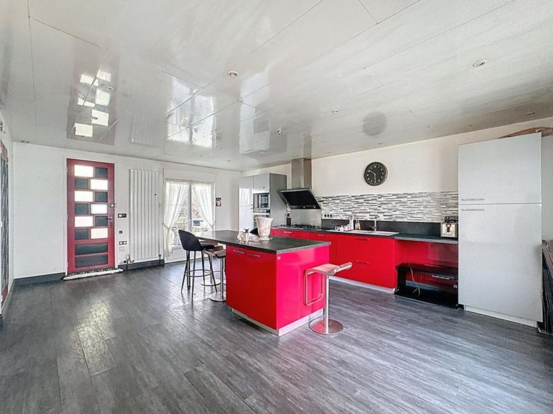 Maison - 85 m² - 5 pièces