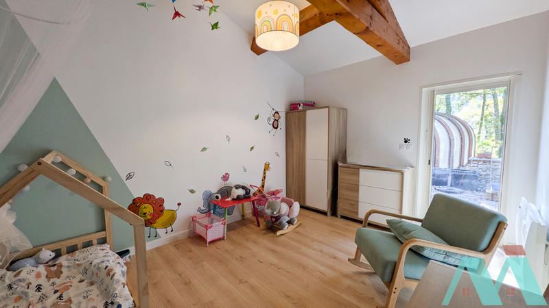 Maison - 165 m² - 6 pièces