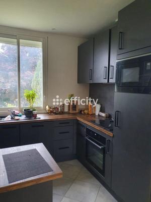 Maison - 101 m² - 5 pièces