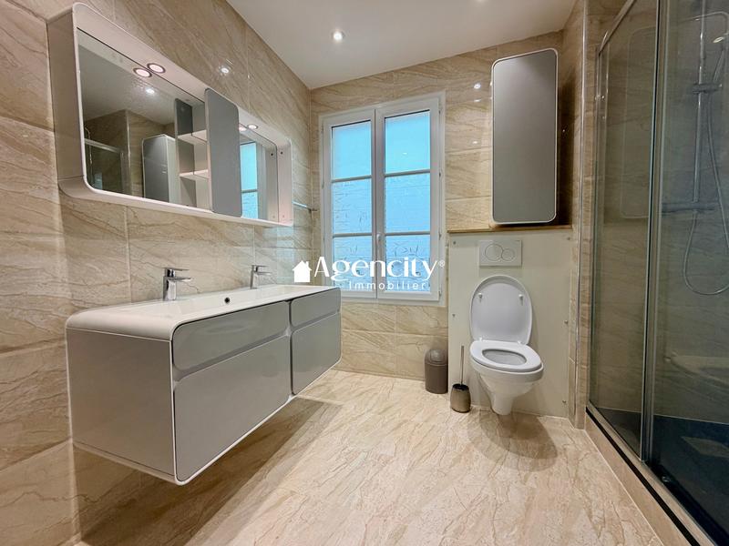 Maison - 190 m² - 7 pièces