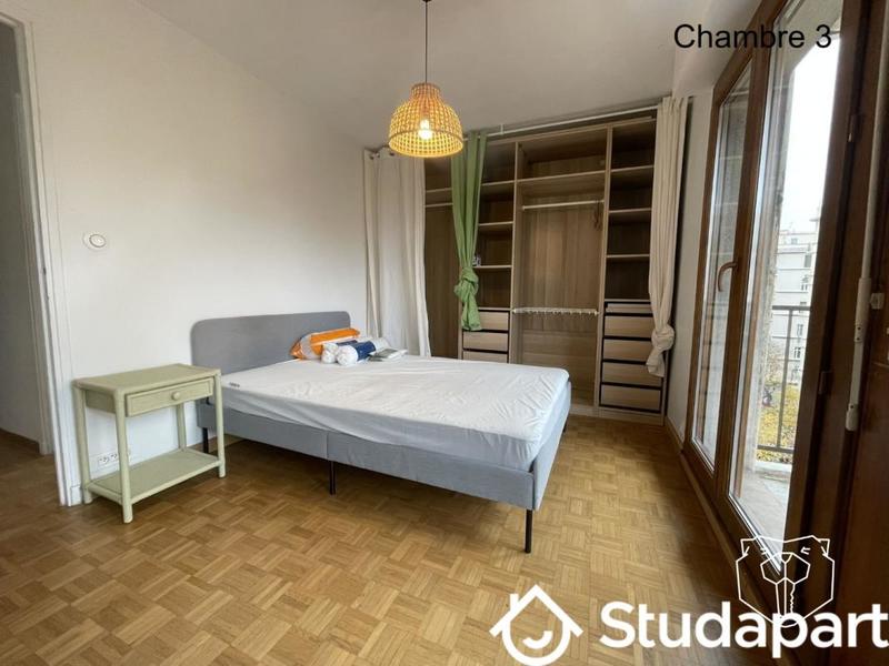 Chambre - 11 m² - 1 pièce