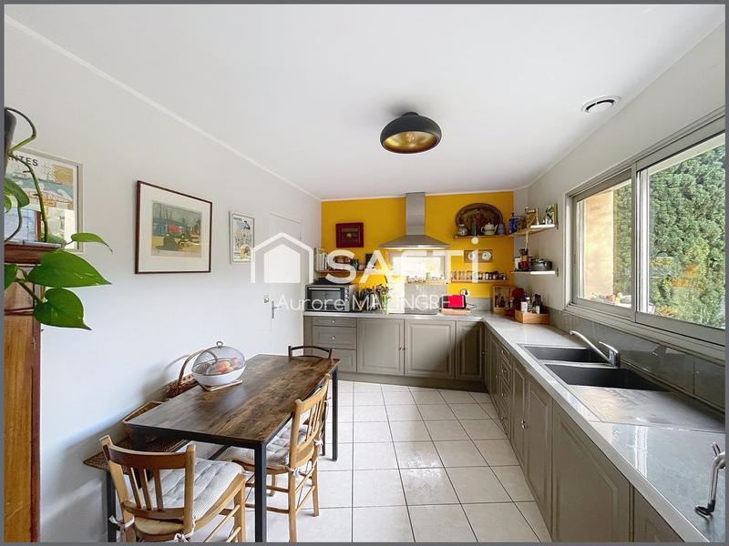 Maison - 152 m² - 6 pièces