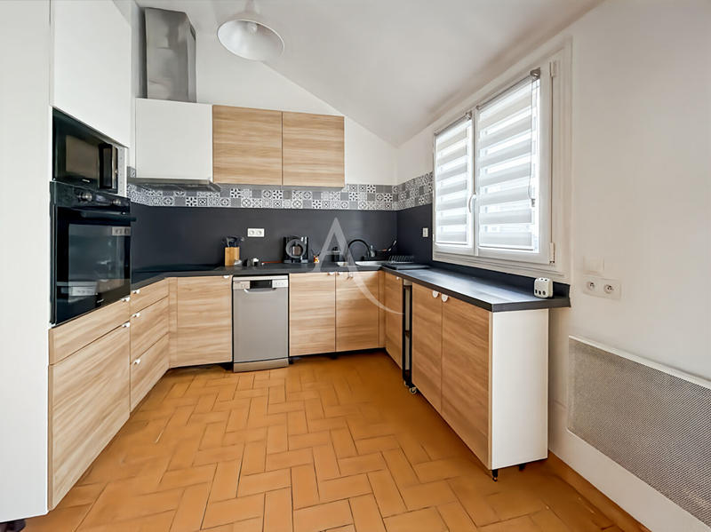 Maison - 81 m² - 5 pièces