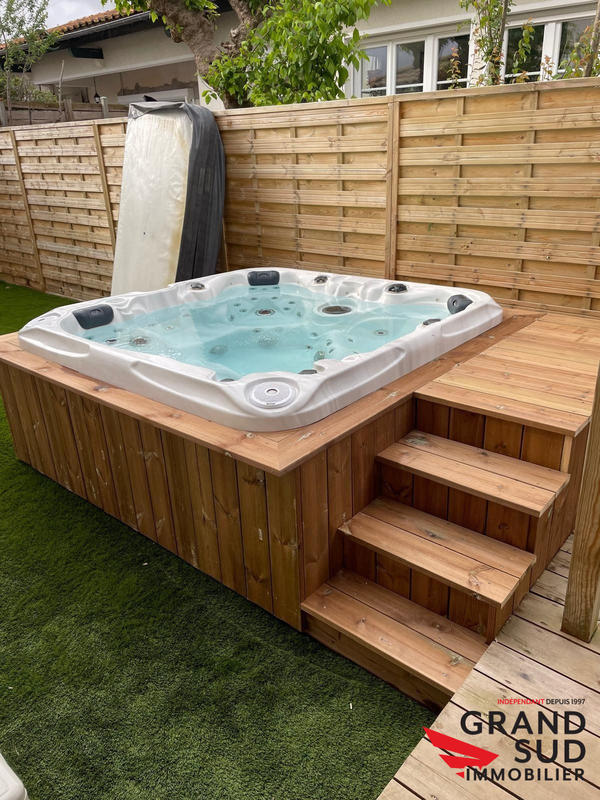 Maison traditionnelle - 105 m² - 4 pièces