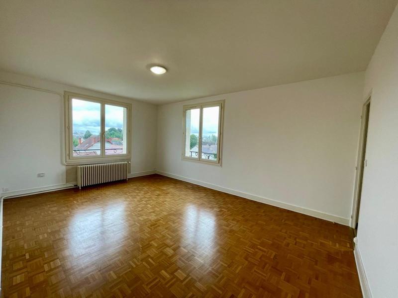 Appartement - 98 m² - 4 pièces