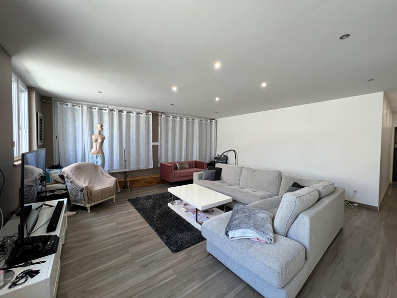 Demeure - 400 m² - 13 pièces