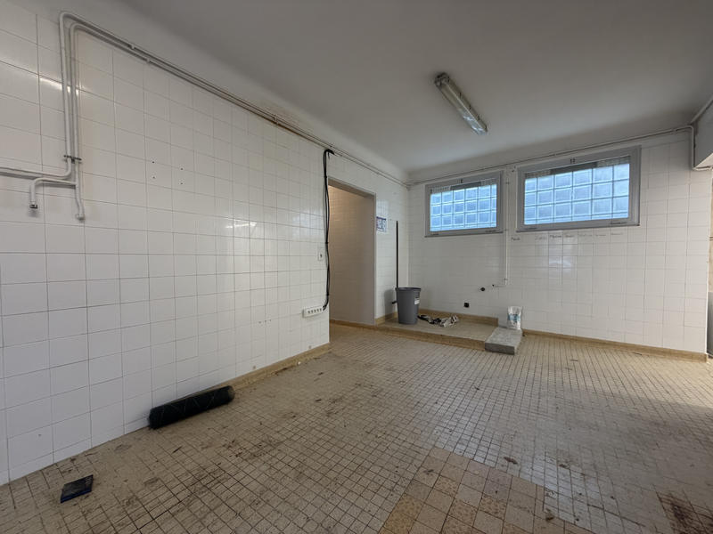 Local commercial - 145 m²