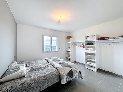 Maison - 204 m² - 7 pièces