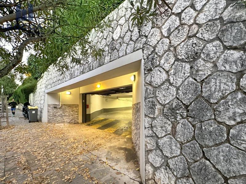 Appartement - 102 m² - 4 pièces