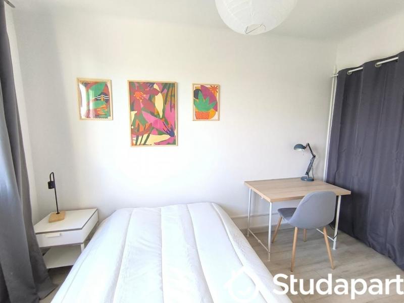 Chambre - 12 m² - 1 pièce