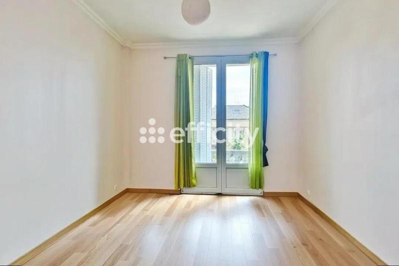 Maison - 142 m² - 7 pièces