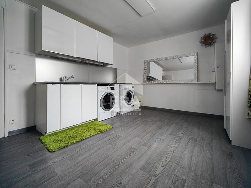 Maison - 161 m² - 8 pièces