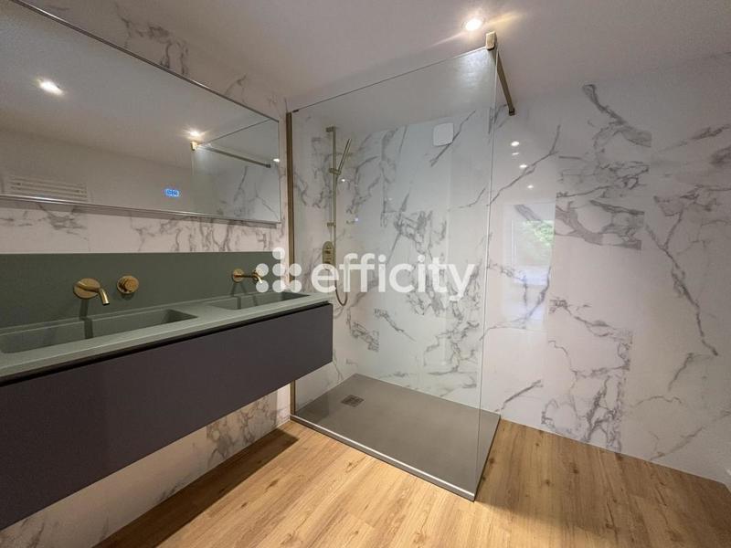 Maison - 150 m² - 4 pièces