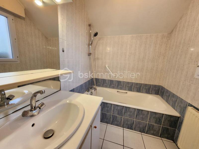Appartement - 85 m² - 4 pièces