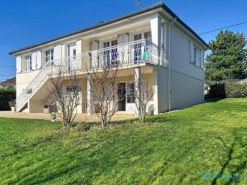 Maison - 85 m² - 5 pièces