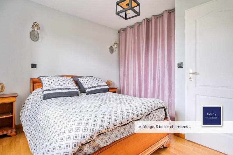 Maison - 168 m² - 7 pièces