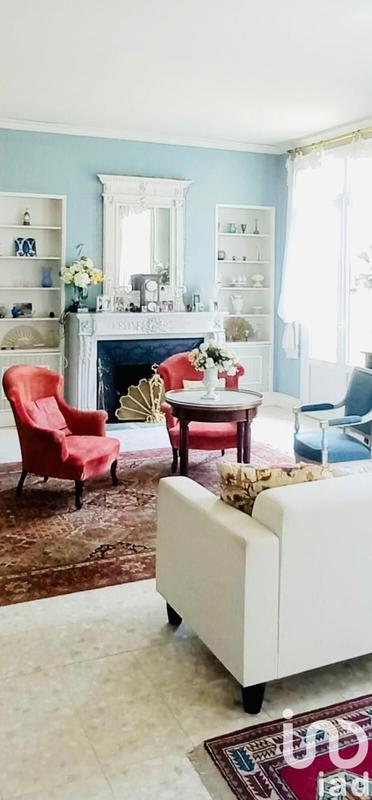 Maison de ville - 260 m² - 8 pièces