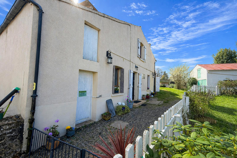 Maison - 80 m² - 4 pièces