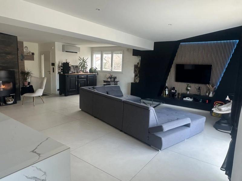 Maison - 97 m² - 4 pièces